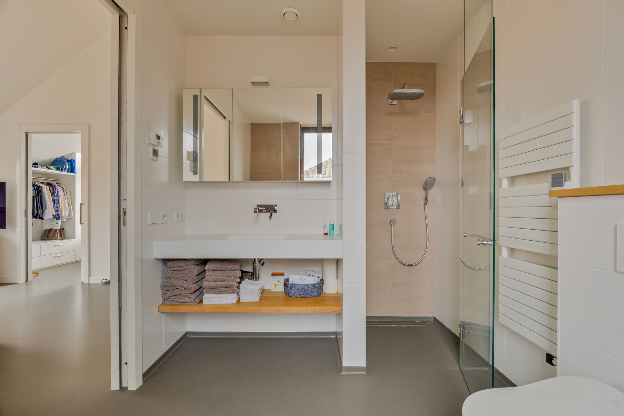 Foto 39 van van Ambestraat 10