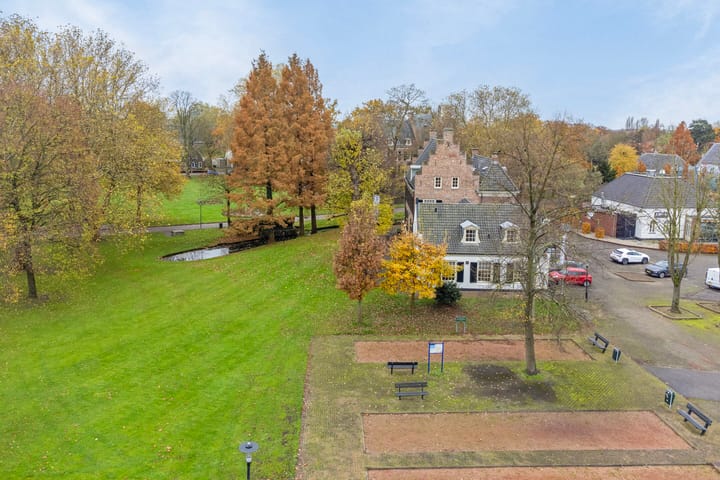 Foto 49 van van Ambestraat 10