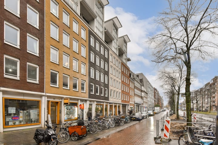 Bekijk foto 1 van Valkenburgerstraat 186-L