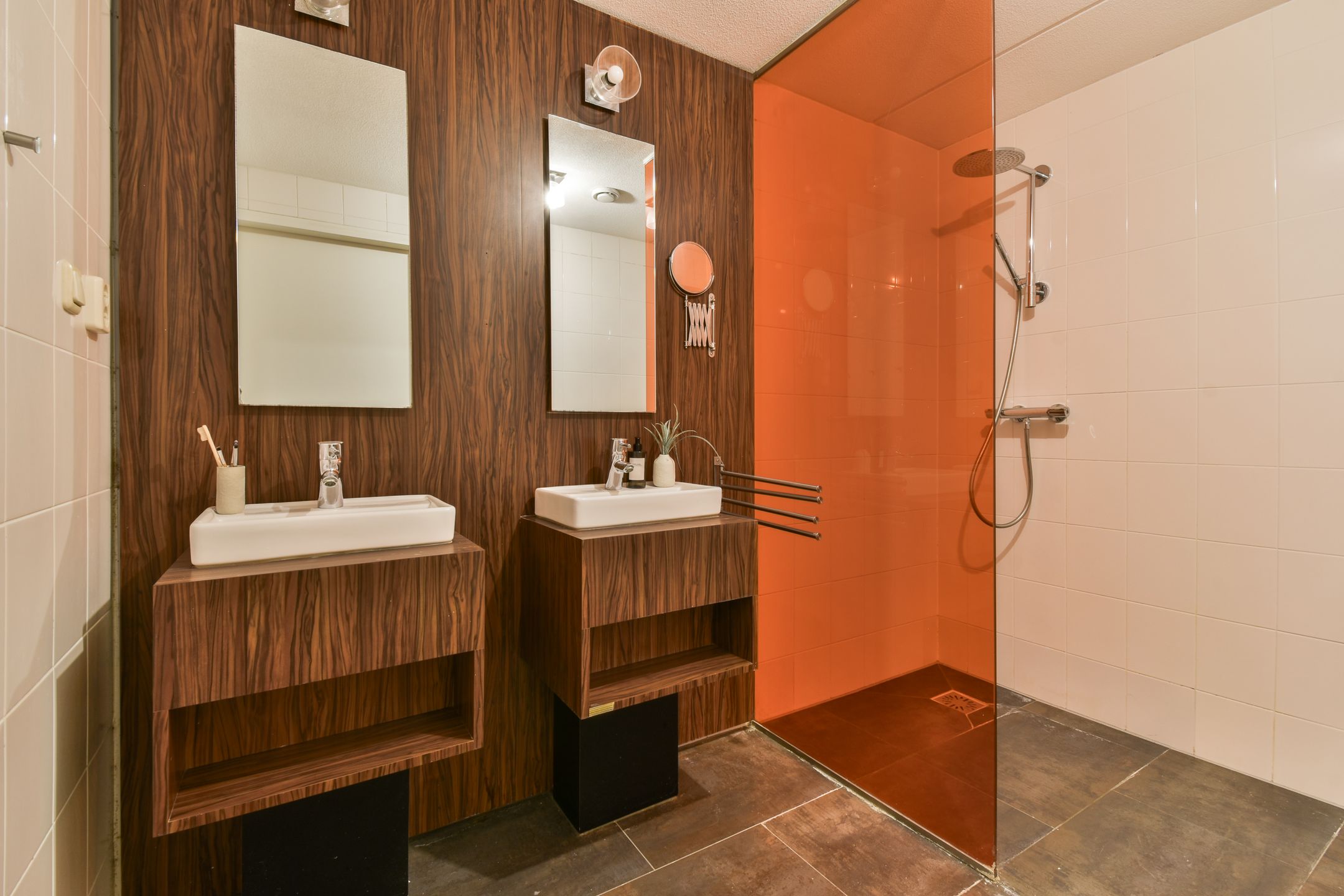 Foto 24 van Valkenburgerstraat 186-L