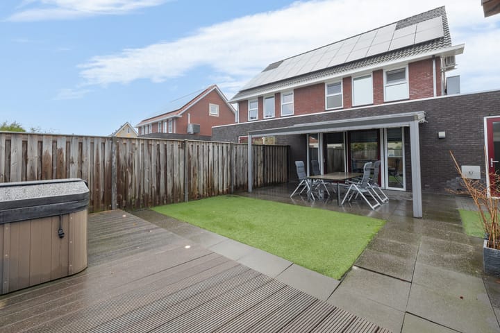 Foto 2 van Elzehôf 1