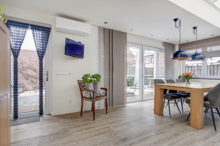 Foto 9 van Maarten Trompstraat 8