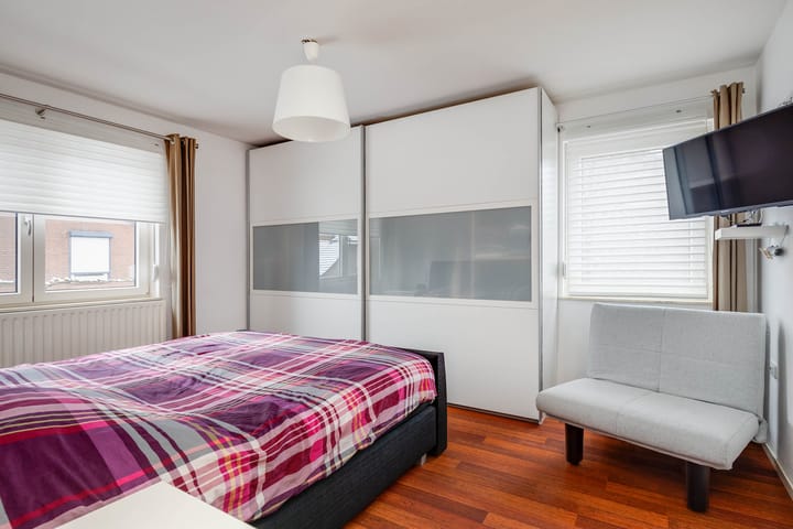 Foto 26 van Maarten Trompstraat 8