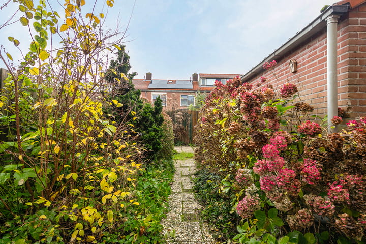 Foto 34 van Dr. A.R. Holstraat 13