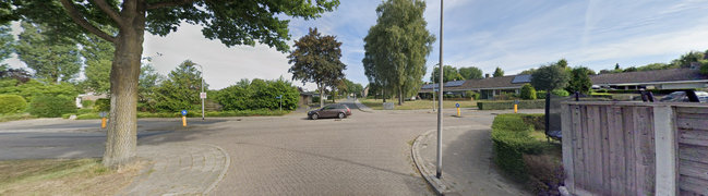 Bekijk 360° foto van Straatbeeld 2 van Markeweg 44