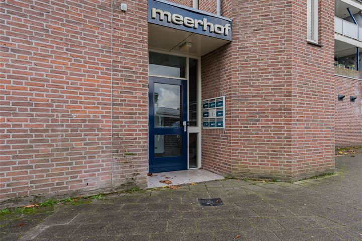 Bekijk foto 3 van Meerdorpstraat 14