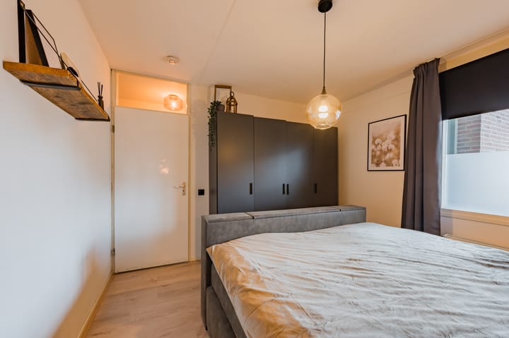 Foto 18 van Meerdorpstraat 14