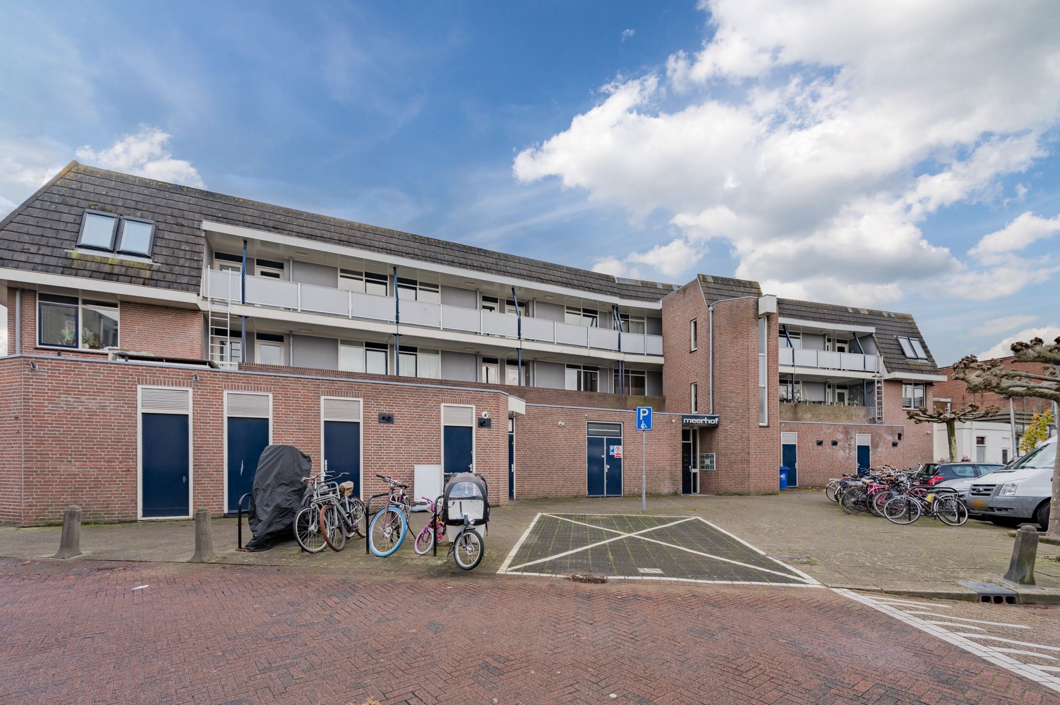 Foto 27 van Meerdorpstraat 14