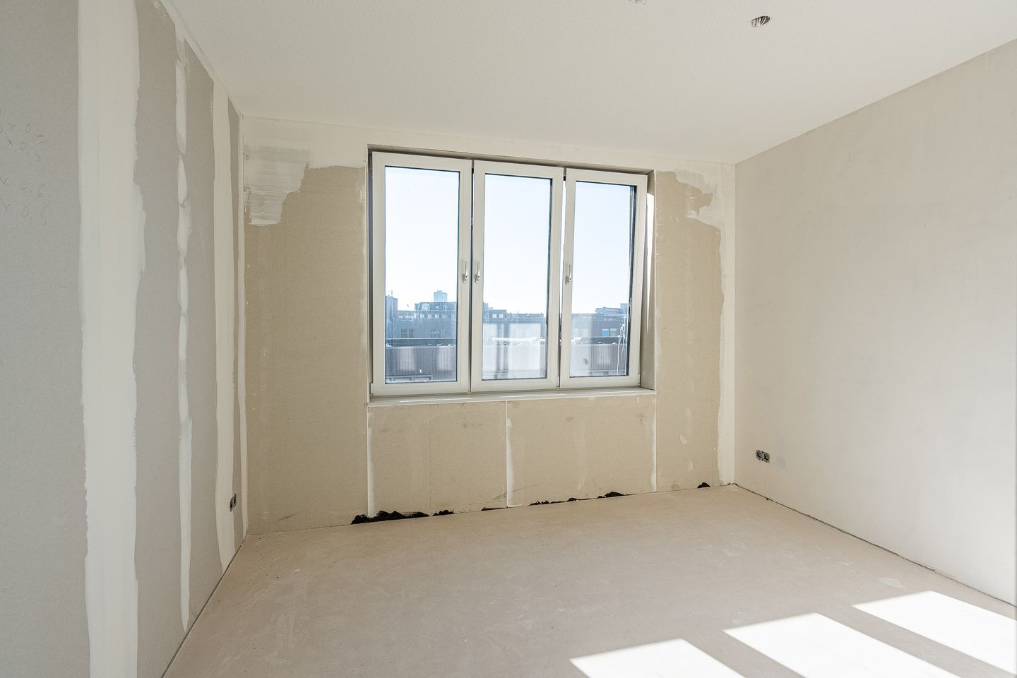 Photo 44 of Albertina Sisulupad 76