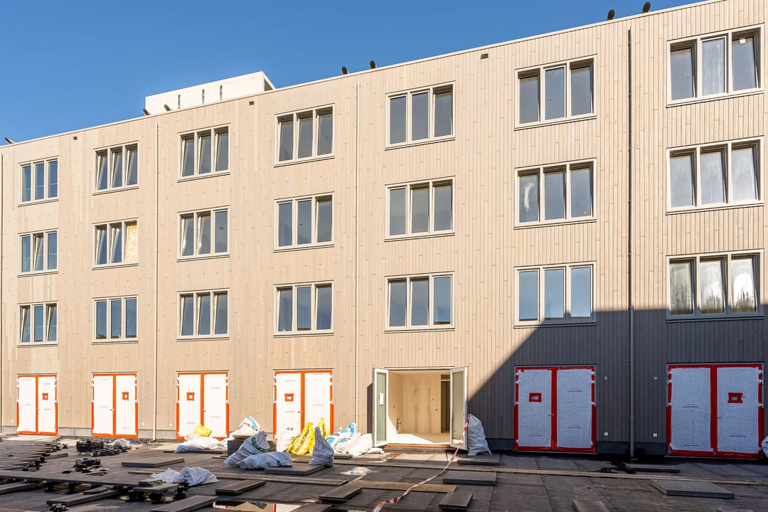 Photo 46 of Albertina Sisulupad 76