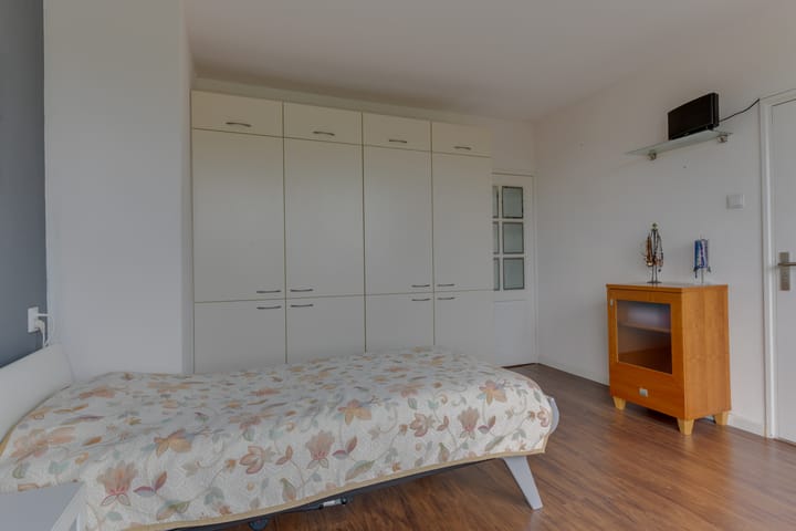 Photo 23 of Jan van Goyenstraat 176