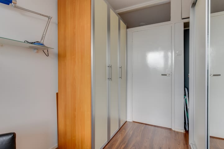 Photo 30 of Jan van Goyenstraat 176