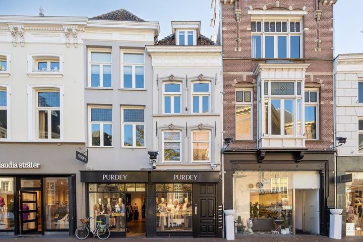 Bekijk foto 1 van Kerkstraat 35