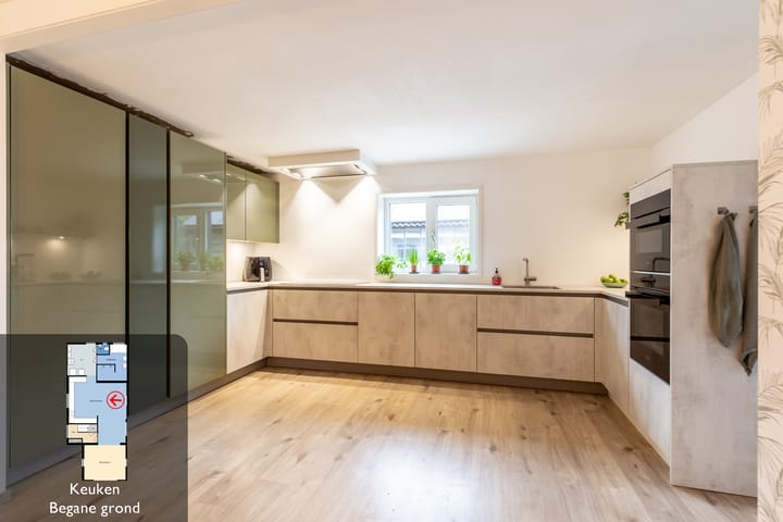 Foto 12 van Middelweg 10