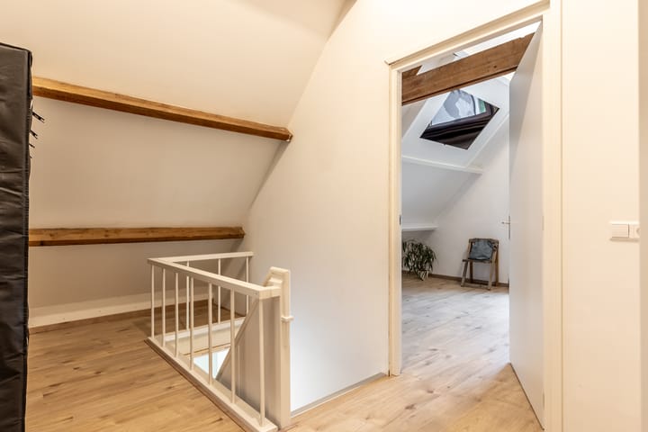 Foto 25 van Middelweg 10