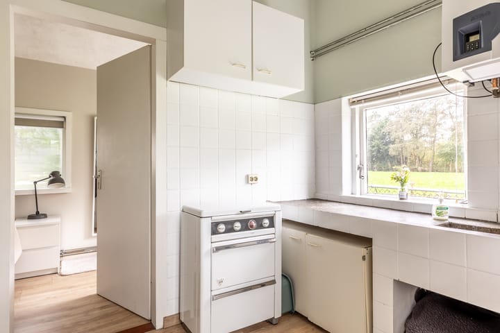 Foto 42 van Middelweg 10