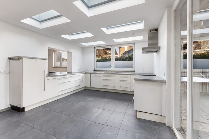 Foto 8 van Ireneplein 10