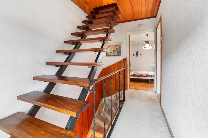 Foto 13 van Hovenstraat 49