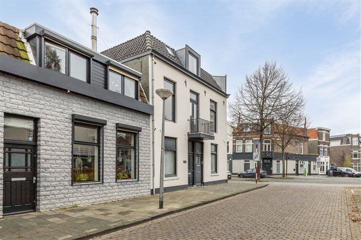 Bekijk foto 36 van Kasteelstraat 69