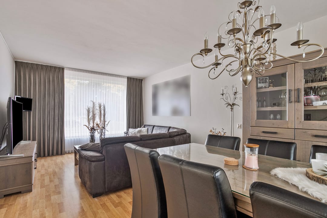 Photo 2 of Johannes Vermeerlaan 84