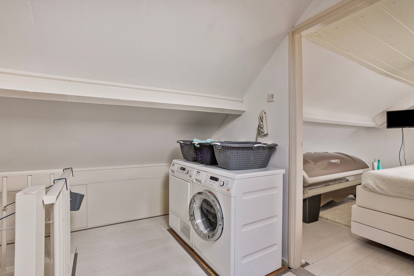 Photo 35 of Johannes Vermeerlaan 84