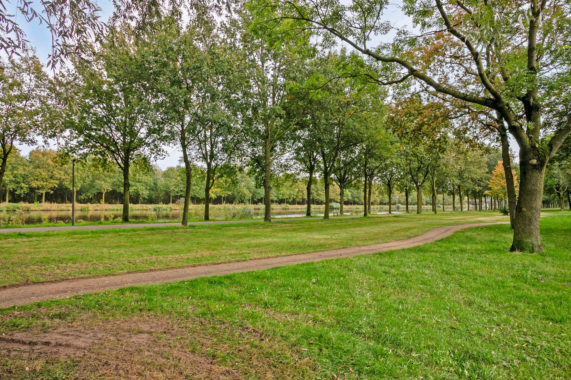 Photo 39 of Johannes Vermeerlaan 84