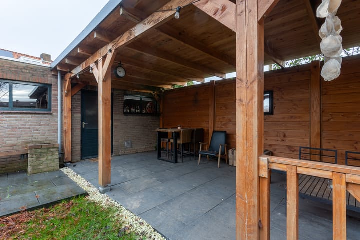 Foto 24 van Pastoor Tijssenstraat 1