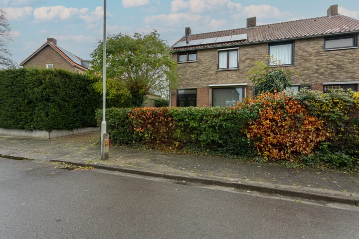 Foto 34 van Pastoor Tijssenstraat 1