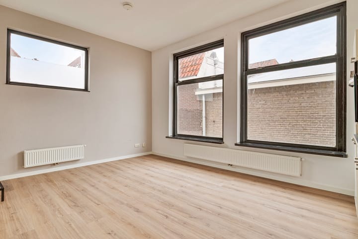 Foto 10 van Blauwehandsteeg 1-01