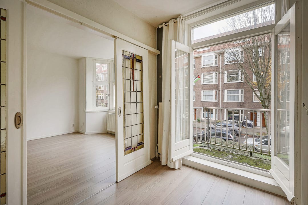 Photo 8 of Van Walbeeckstraat 3-1