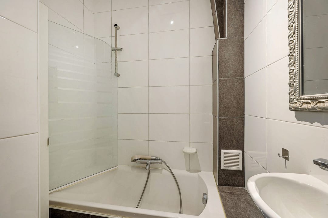 Photo 22 of Van Walbeeckstraat 3-1