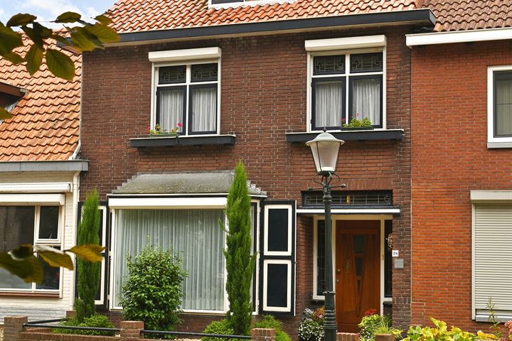 Bekijk foto 5 van Achterstraat 28