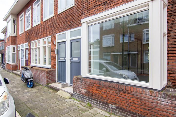 View photo 2 of Teding van Berkhoutstraat 57