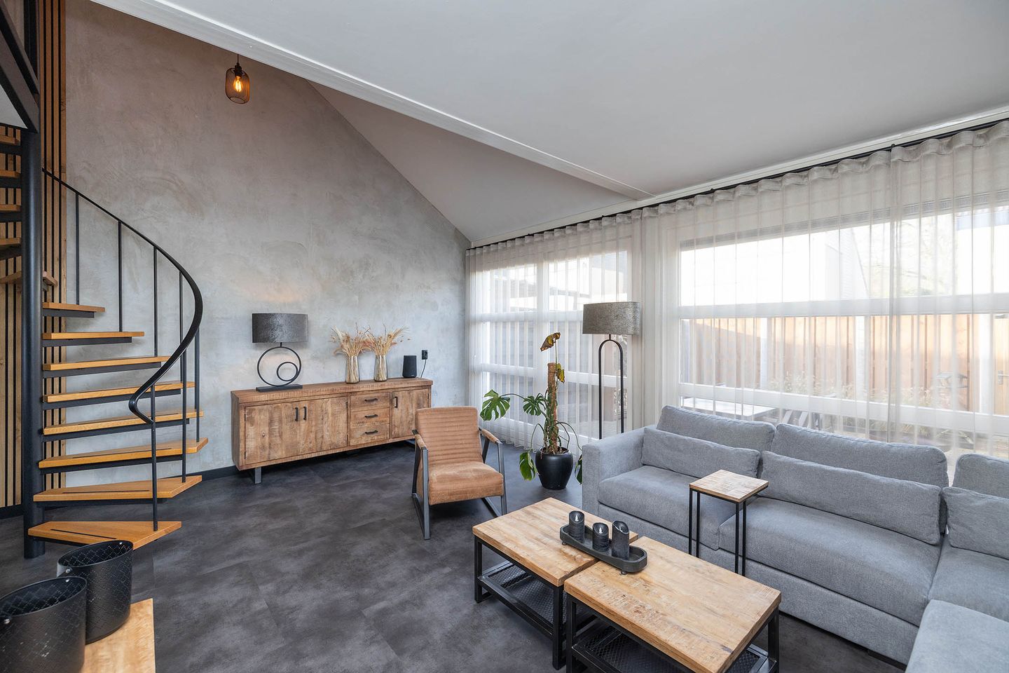 Foto 10 van Burcht 70