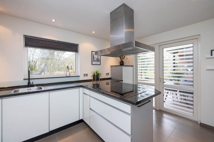 Foto 13 van Kees van Baarenstraat 3