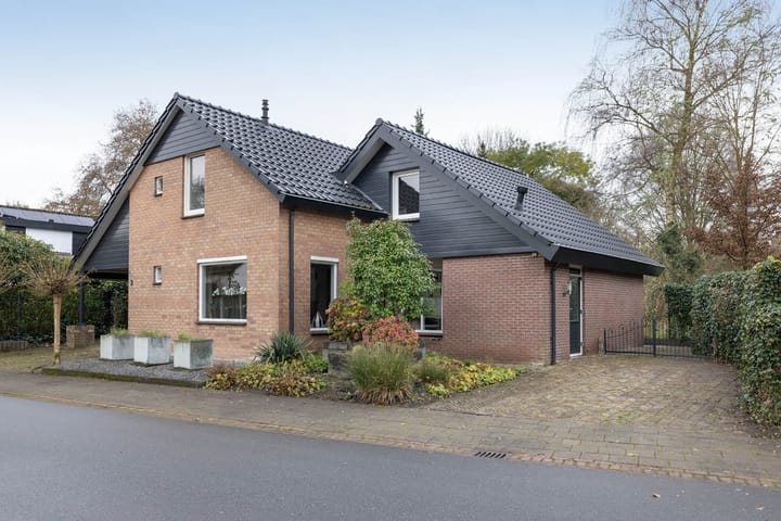 Foto 36 van Kees van Baarenstraat 3