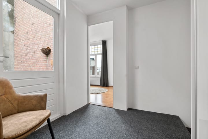 Foto 24 van Graaf Lodewijkstraat 156-1