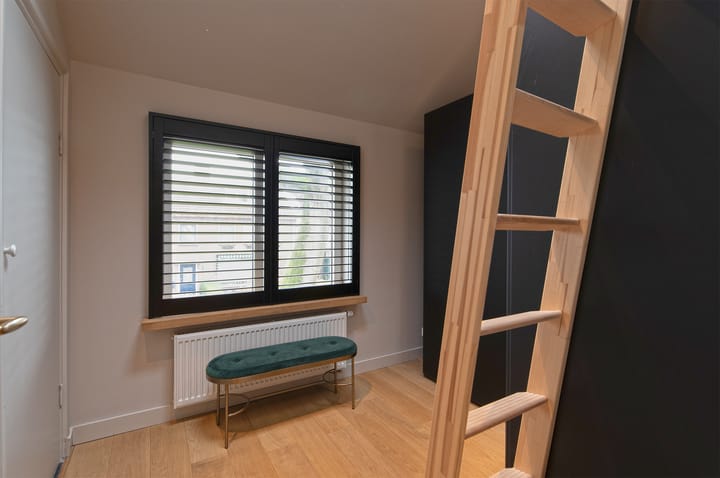 Foto 16 van Burgemeester Uijenstraat 36