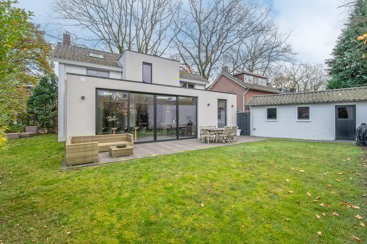 Foto 28 van Burgemeester Uijenstraat 36