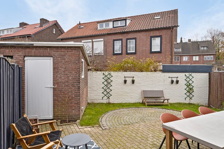 Foto 25 van Heuvelweg 4