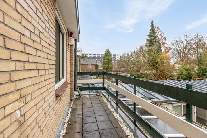 Photo 19 of Angerensteinstraat 9