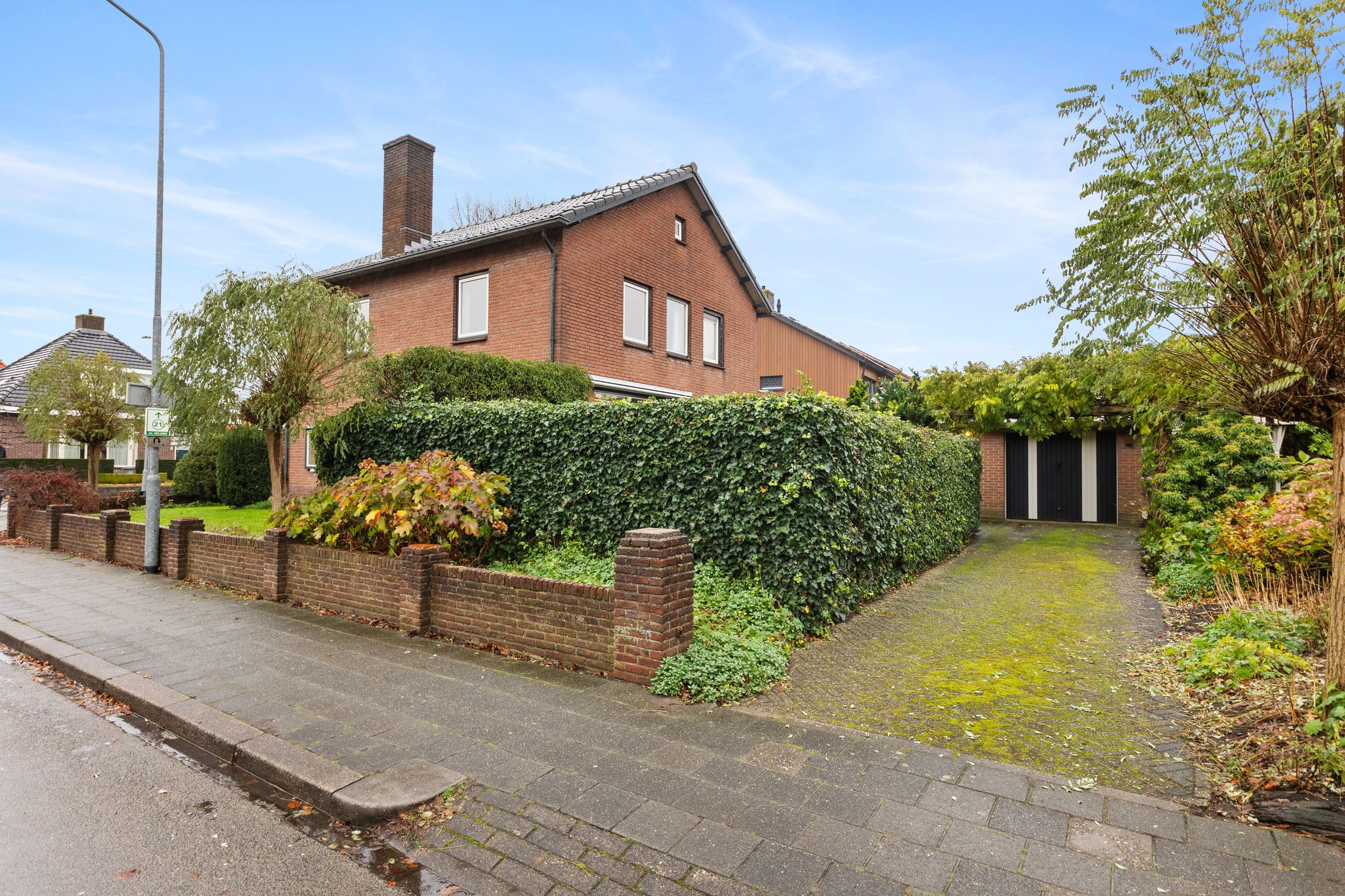 Foto 3 van Koninginnelaan 14