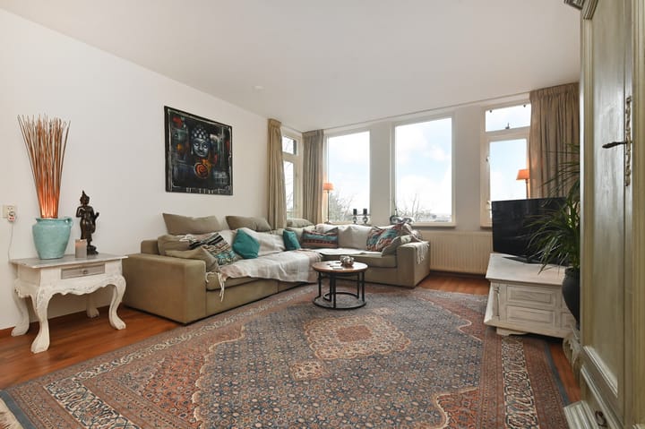 Foto 4 van John Rädeckerkade 65