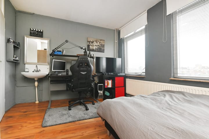 Foto 20 van John Rädeckerkade 65