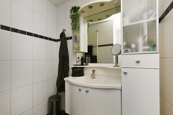 Foto 23 van John Rädeckerkade 65