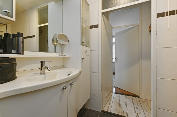 Foto 24 van John Rädeckerkade 65