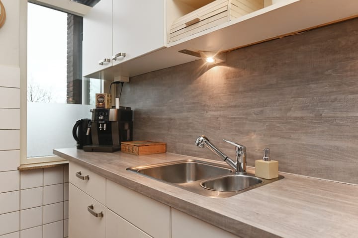 Foto 12 van John Rädeckerkade 65