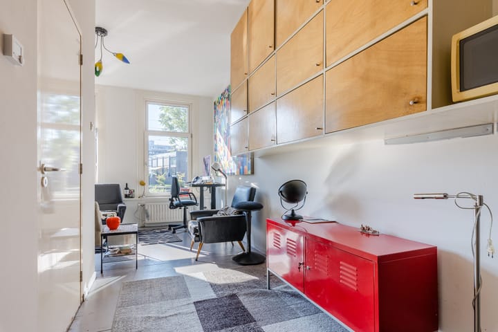 Photo 9 of Overschiesestraat 58