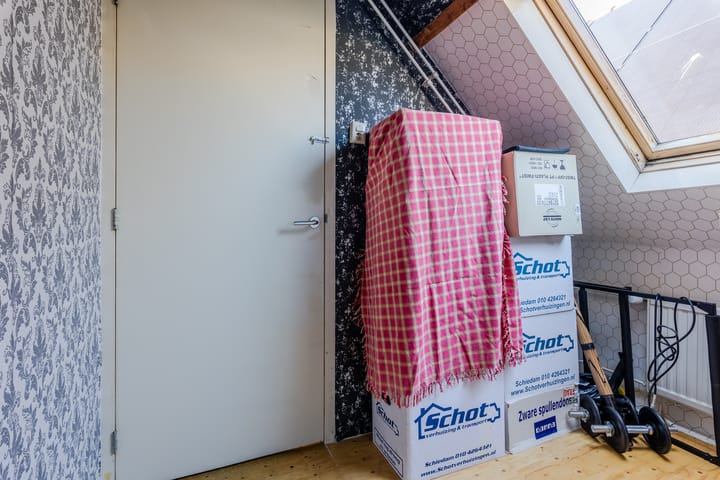 Photo 20 of Overschiesestraat 58