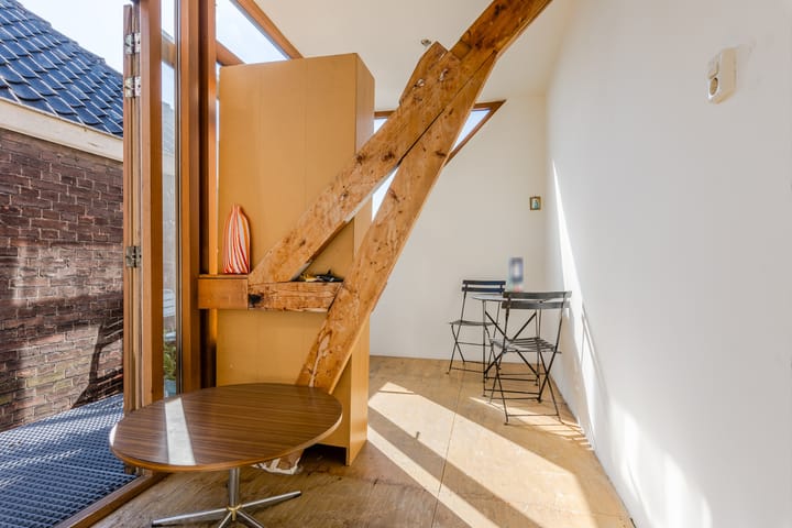 Photo 23 of Overschiesestraat 58